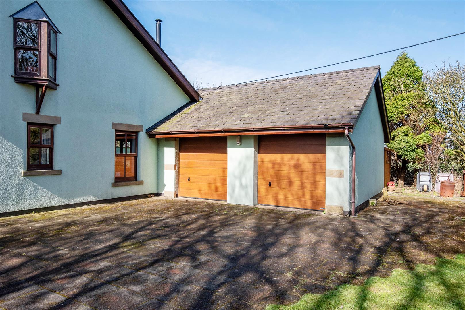 Knoll Lane, Preston